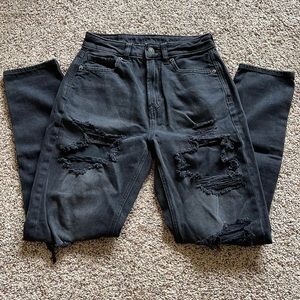 AMERICAN EAGLE mom jeans